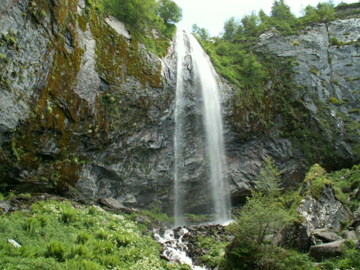 Gite Guery Chambon-sur-Lac Exterior photo